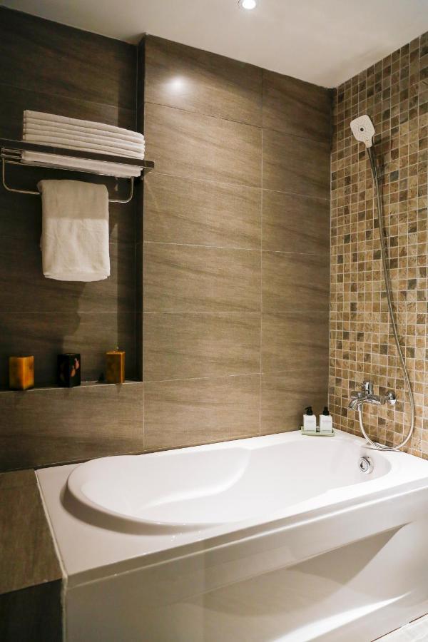 Sen Spa Service Apartment Хошимин Экстерьер фото